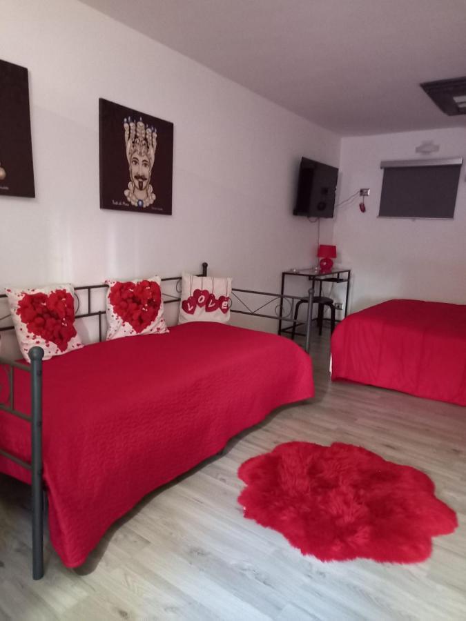 Suite Holiday House Bonaccorso Катанія Екстер'єр фото
